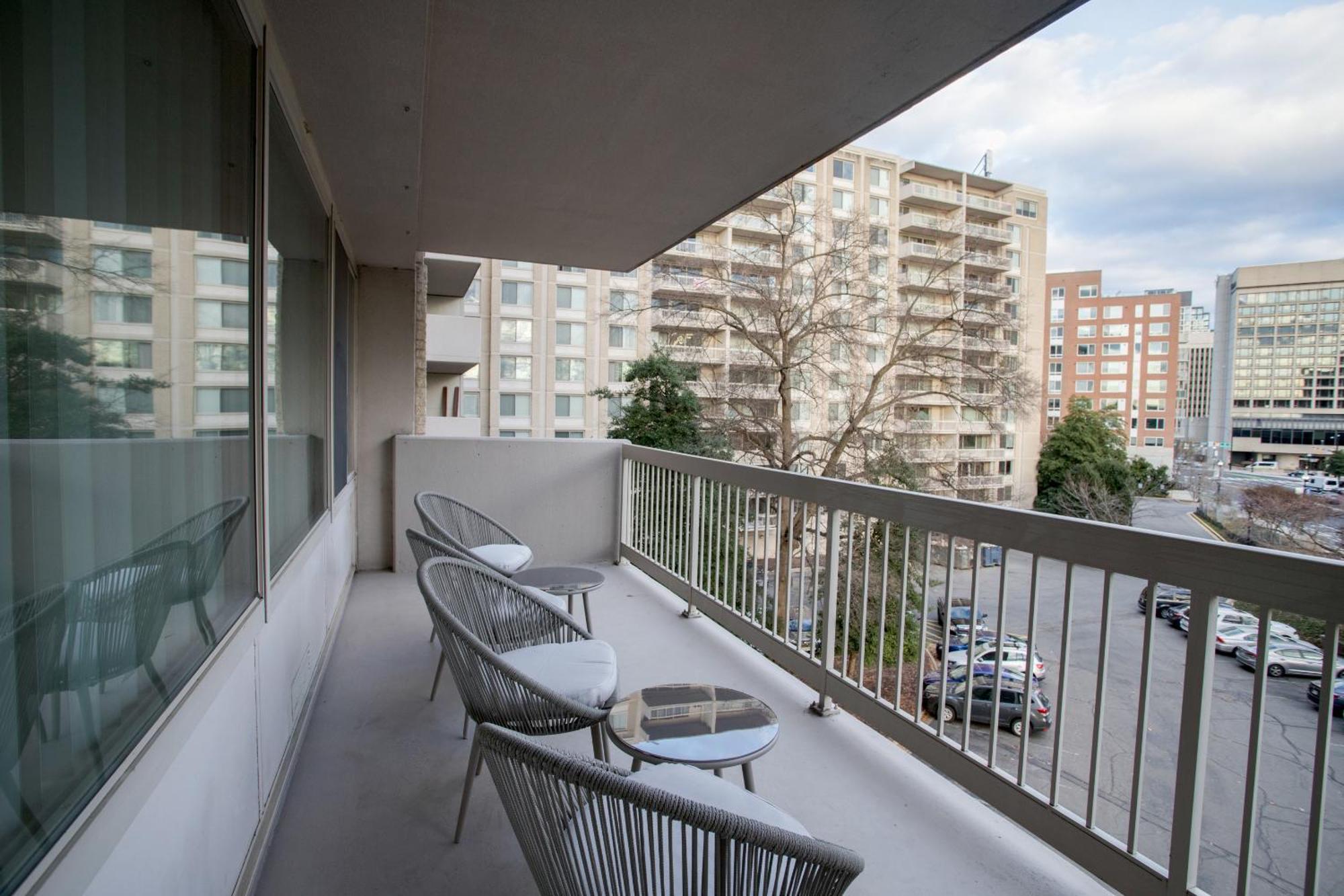 Sensational Condominium @Crystal City Arlington Exterior foto